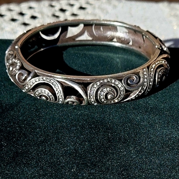 Elegant Brighton Silver Swirl Bangle Bracelet - Picture 3 of 6